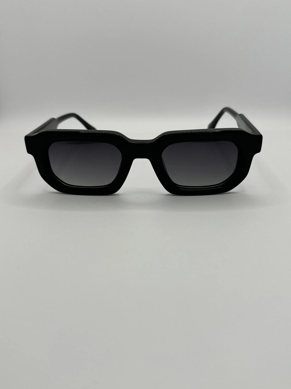 gafas-de-sol-levante-estilo-premium-frontal