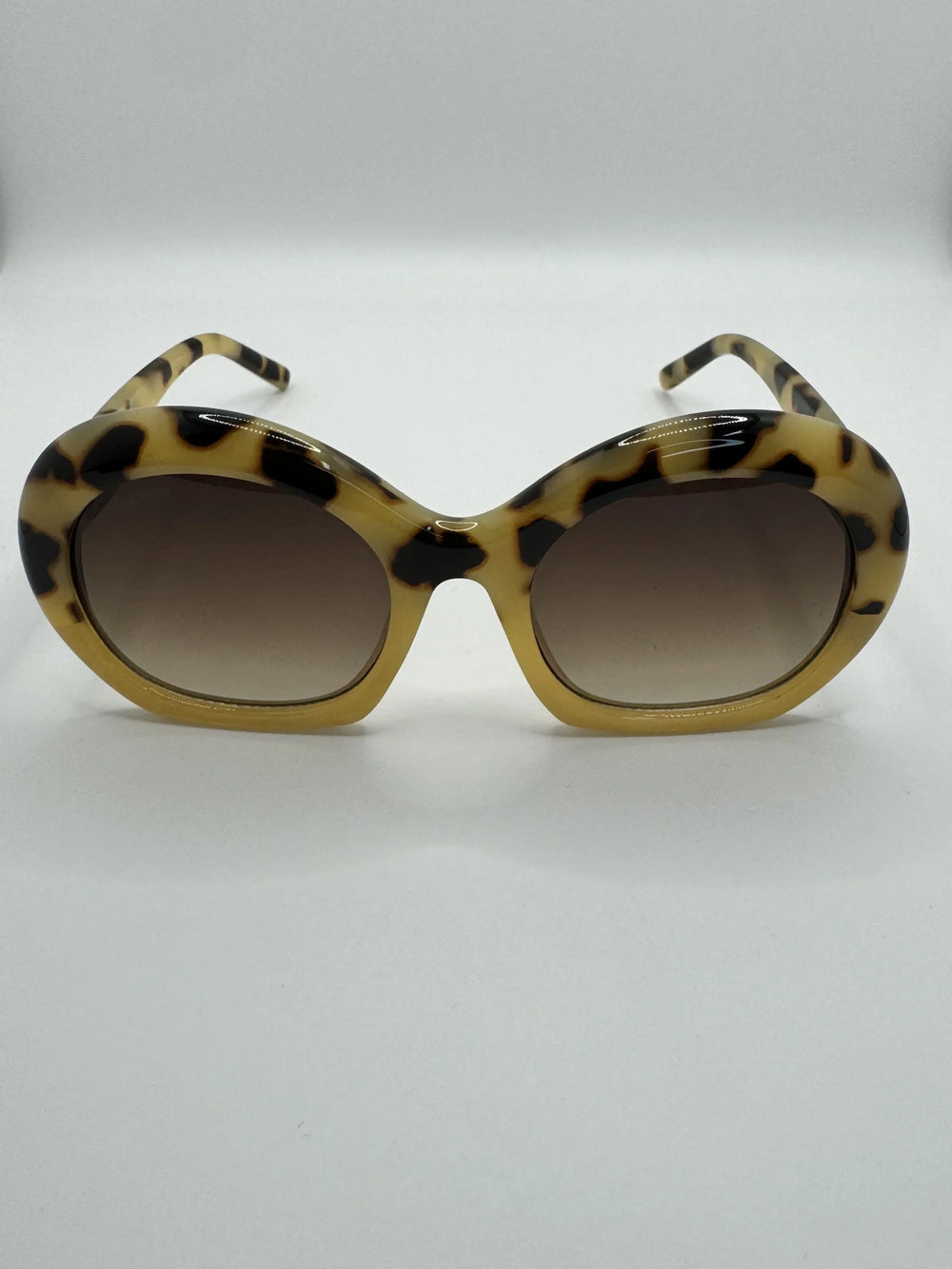 gafas-de-sol-arenal-redondas-carey-vista-detalle