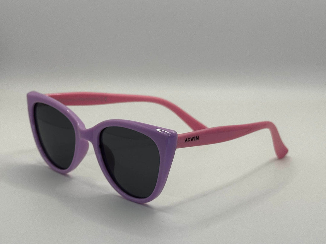 Gafas de sol infantiles ACWIN Lys moradas con patillas rosas y forma cat-eye u ojo de gato. - Vista 3