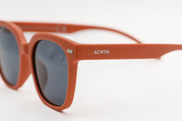 Gafas infantiles ACWIN Nemo en color naranja teja con montura redondeada de una sola pieza. - Vista 3