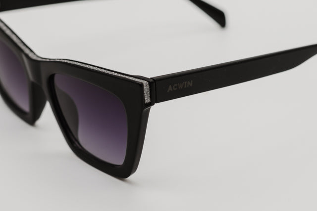 Vista en perspectiva del modelo Honolulu destacando la varilla negra y el logo ACWIN.