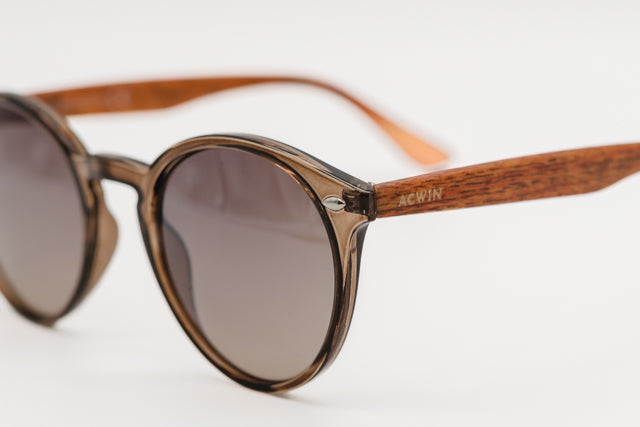 Detalle macro de la textura efecto madera en la varilla del modelo Los Angeles.