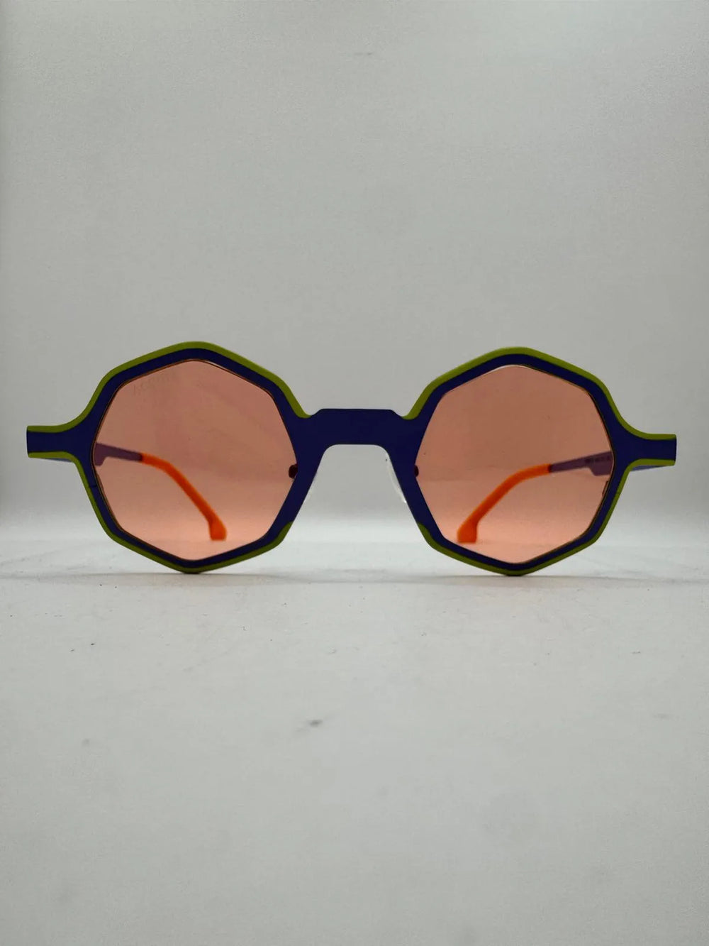 Gafas de sol Titanio Ischia perspectiva azul pastel 01