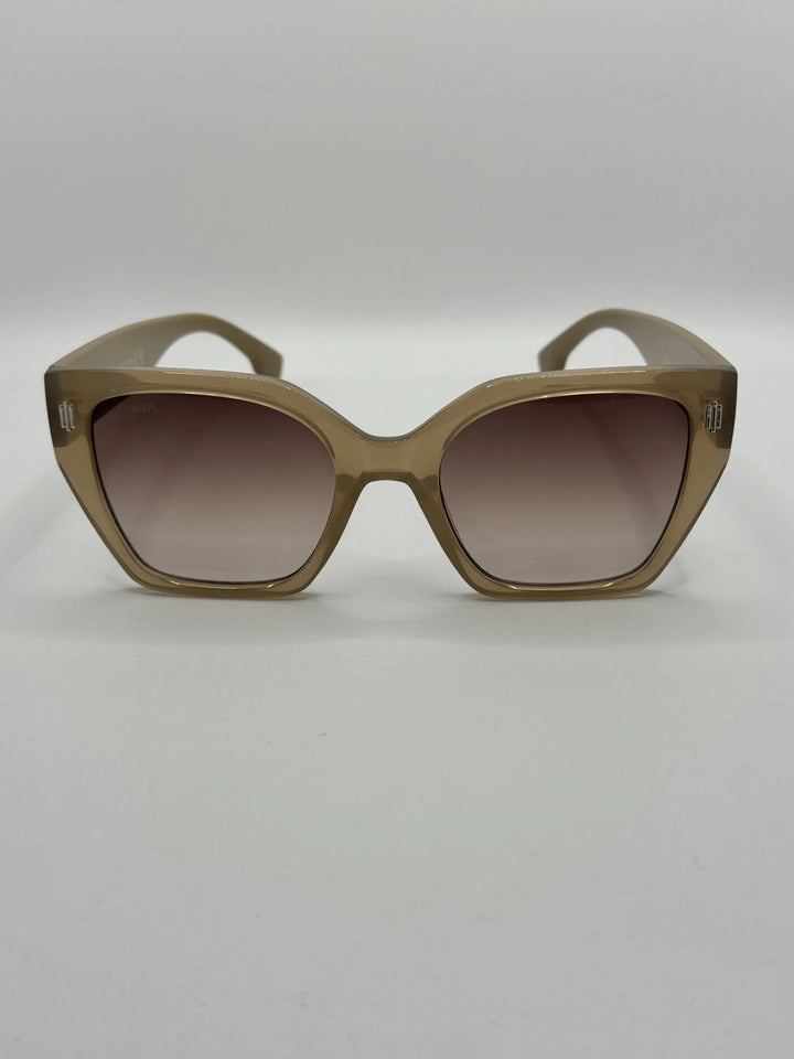 nuevas-gafas-de-sol-javea-tendencia-colores-arena