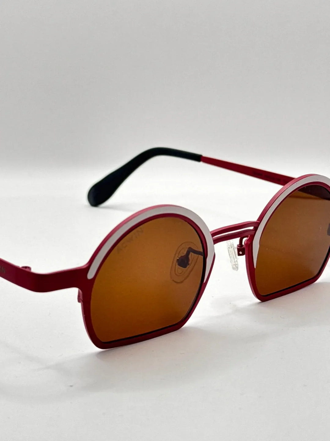 Gafas de sol Titanio Stromboli perspectiva lentes marrones 01